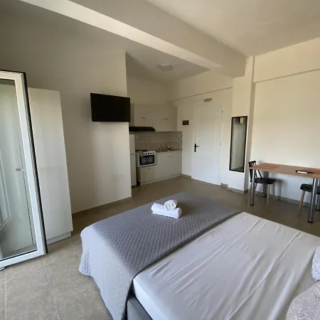 Ai Nies Apartamento Sourpi