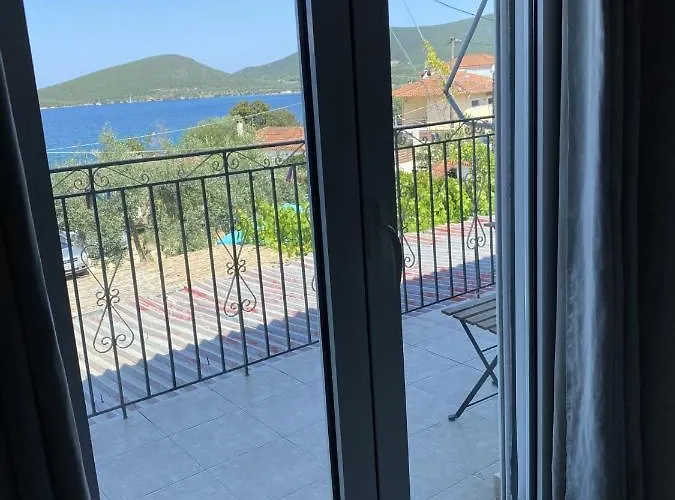 Apartment Ai Nies Sourpi